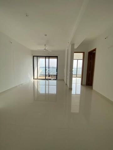 Room in 2 BHK Apartment at Majestique Signature Towers, Balewadi – for Rent
