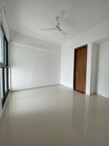 Room in 2 BHK Apartment at Majestique Signature Towers, Balewadi – for Rent
