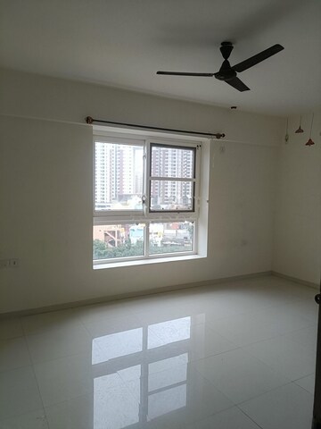 Room in 3 BHK Apartment at DS Max Skycity, Thanisandra – for Rent