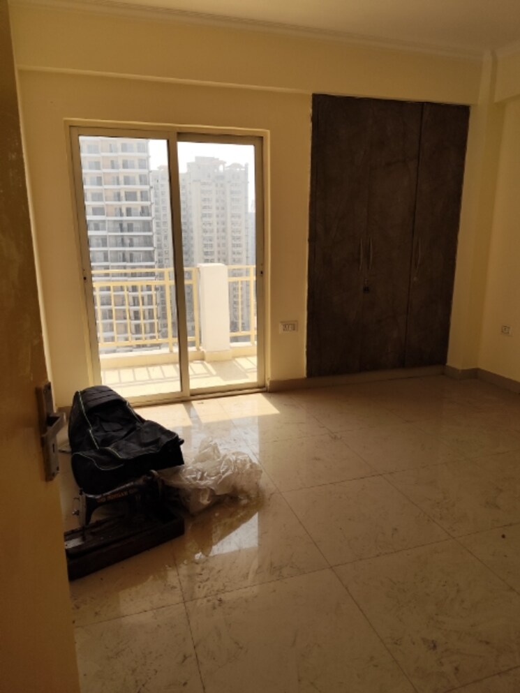 Room, futec-gateway 4 Bedroom 2550 Sq.Ft. Apartment In Sector 75 Noida 8257149