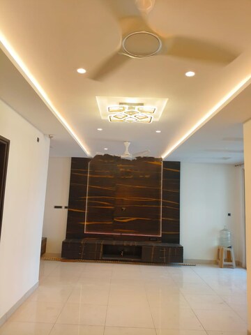 Furnished Amenities in 3 BHK Apartment at Shapoorji Pallonji Park West, Binnipete – for Rent
