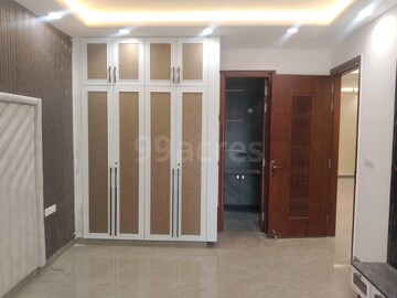 Building Lobby in 4 BHK Builder Floor at Puri Aman Vilas, Sector 89 – for Sale