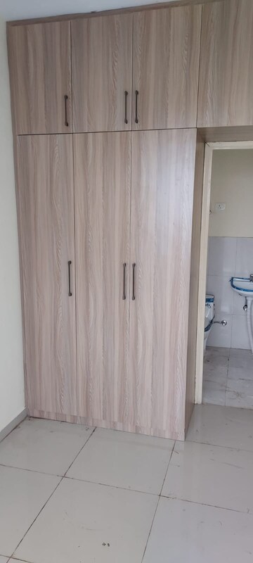 Room in 2 BHK Apartment at Pyramid Heights, Sector 85 – for Rent