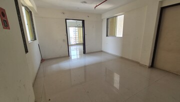 Room in 4 BHK Apartment at Paradise Sai World Empire, Kharghar – for Sale