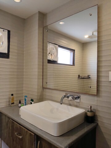 Bathroom in 3 BHK Builder Floor at Ardee City, Sector 52 – for Rent