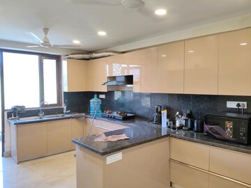 Kitchen in 3 BHK Builder Floor at Ardee City, Sector 52 – for Rent