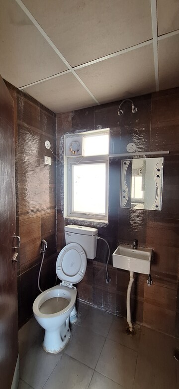 2 BHK Apartment For Rent in Pivotal Devaan, Sector 84