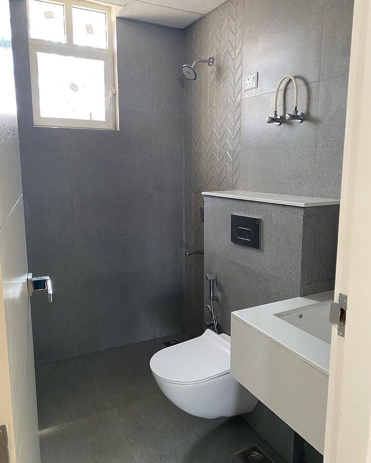 Bathroom, signature-global-city-81 2 Bedroom 955 Sq.Ft. Apartment In Sector 81 Gurgaon 8257560