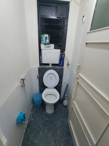 Bathroom in 1 BHK Apartment at Ishan CHS Matunga, Matunga East – for Rent