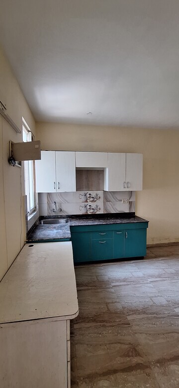 Furnished Amenities in 2 BHK Apartment at Pivotal Devaan, Sector 84 – for Rent