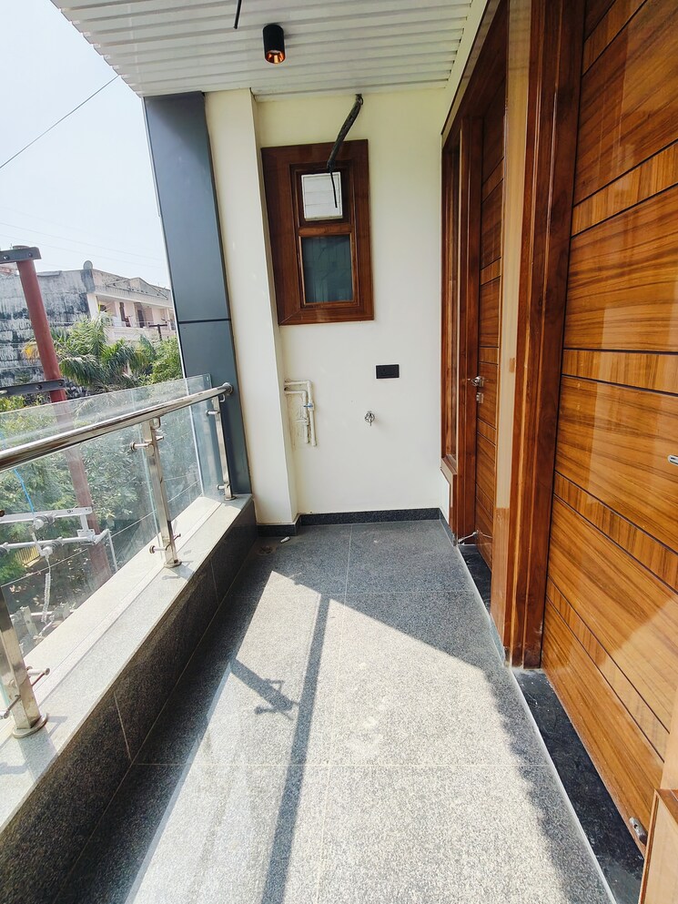 Balcony, vaishali sector 4 3 Bedroom 1500 Sq.Ft. Builder Floor In Vaishali Sector 4 Ghaziabad 8257663