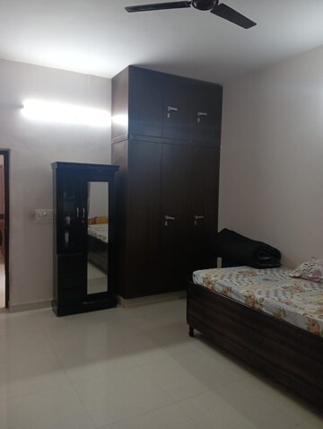 Living Room in 3.5 BHK Builder Floor at Sector 72 – for Rent