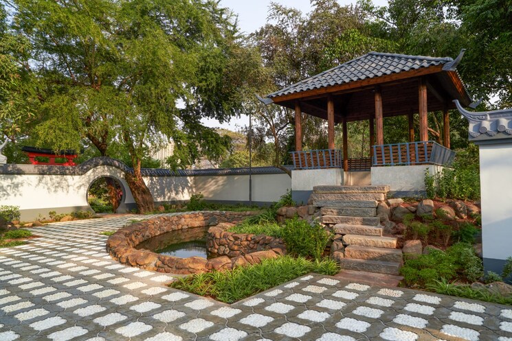 Garden, kalpataru-parkcity 2 Bedroom 688 Sq.Ft. Apartment In Kolshet Road Thane 8258042