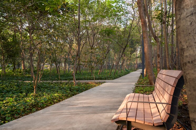 Garden, kalpataru-parkcity 2 Bedroom 688 Sq.Ft. Apartment In Kolshet Road Thane 8258042