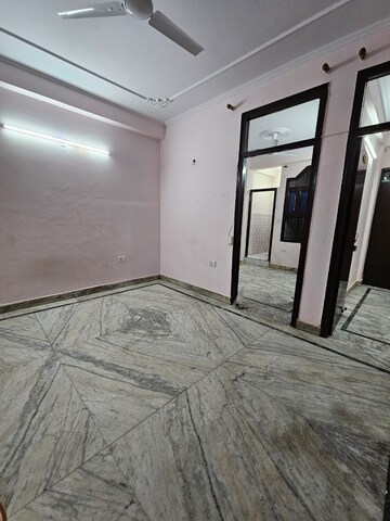 Room in 2 BHK Builder Floor at Shakti Khand – for Rent