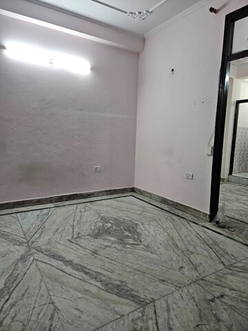 Room in 2 BHK Builder Floor at Shakti Khand – for Rent
