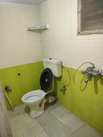 Master Bedroom in 2 BHK Apartment at Palazzio CHS, Powai – for Rent