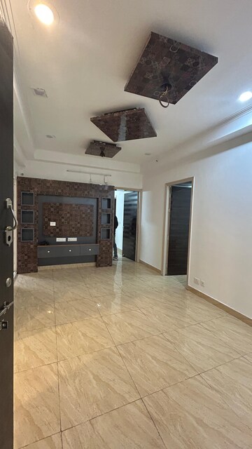 2 BHK Apartment For Rent in Geotech Pristine Avenue, Sector 16c Greater Noida