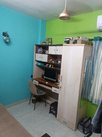 Study Room in 1 BHK Apartment at Seawoods – for Rent