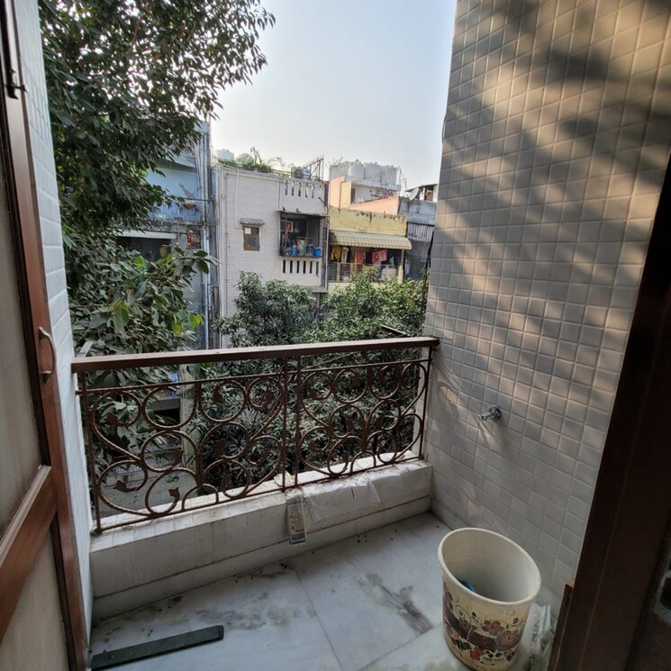 Balcony, lajpat nagar i 2 Bedroom 900 Sq.Ft. Builder Floor In Lajpat Nagar I Delhi 8257838