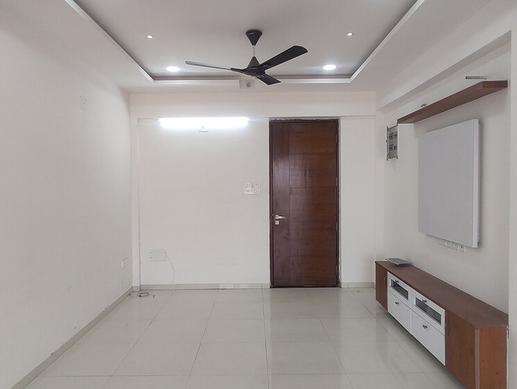 Room, pacifica-hillcrest-phase-1 3 Bedroom 1202 Sq.Ft. Apartment In Gachibowli Hyderabad 8224000