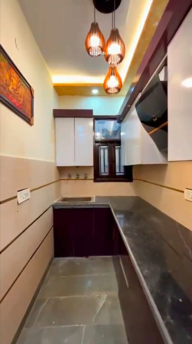 Kitchen, uttam nagar west 2 Bedroom 65 Sq.Yd. Builder Floor In Uttam Nagar West Delhi 8257885