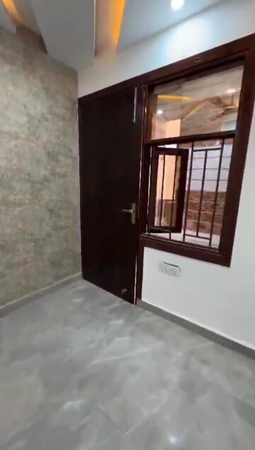 Room in 2 BHK Builder Floor at Uttam Nagar – for Sale