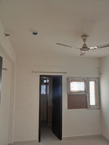 Room in 4 BHK Apartment at Nimbus The Hyde park, Sector 78 – for Rent