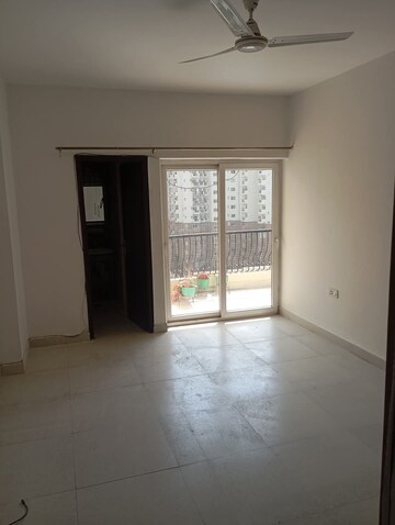 4 BHK Apartment For Rent in Nimbus The Hyde park Sector 78 Noida  8258035