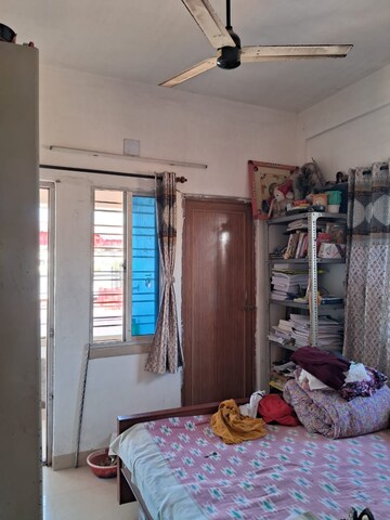 2 BHK Apartment For Sale in James Long Sarani