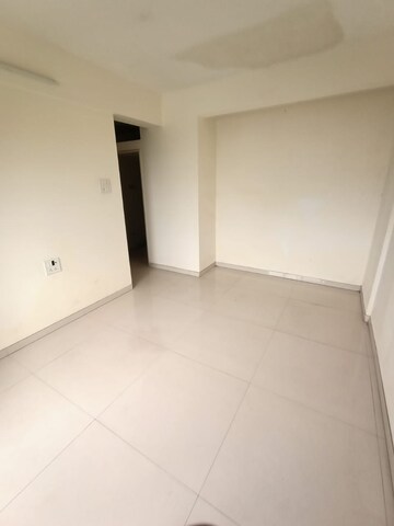 Room in 2 BHK Apartment at Man Opus, Mira Road – for Sale
