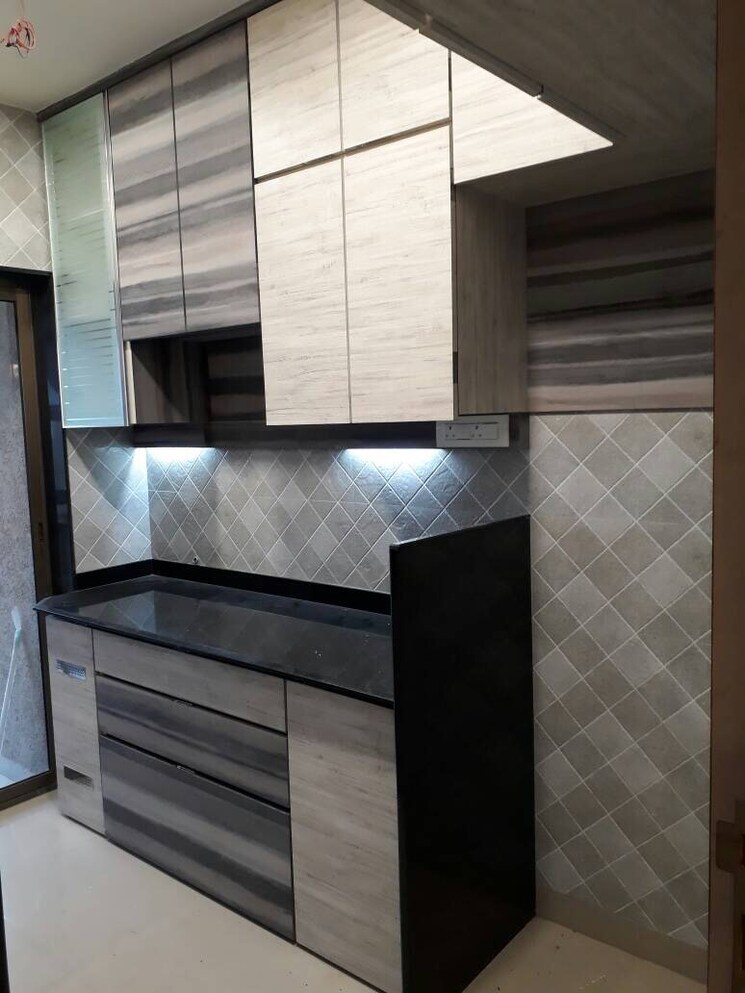 Bathroom, krypton-tower 3 Bedroom 1100 Sq.Ft. Apartment In Prabhadevi Mumbai 8258201