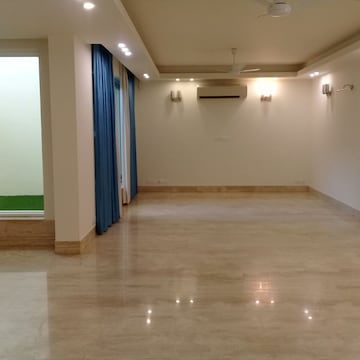 Room in 3 BHK Independent House at Lajpat Nagar I – for Rent