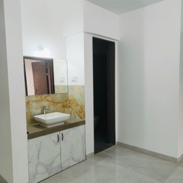Master Bedroom in 3.5 BHK Builder Floor at Oxy Beaumonde, Pune Airport – for Rent