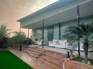 Parking in 3 BHK Villa at Sector 135 – for Sale