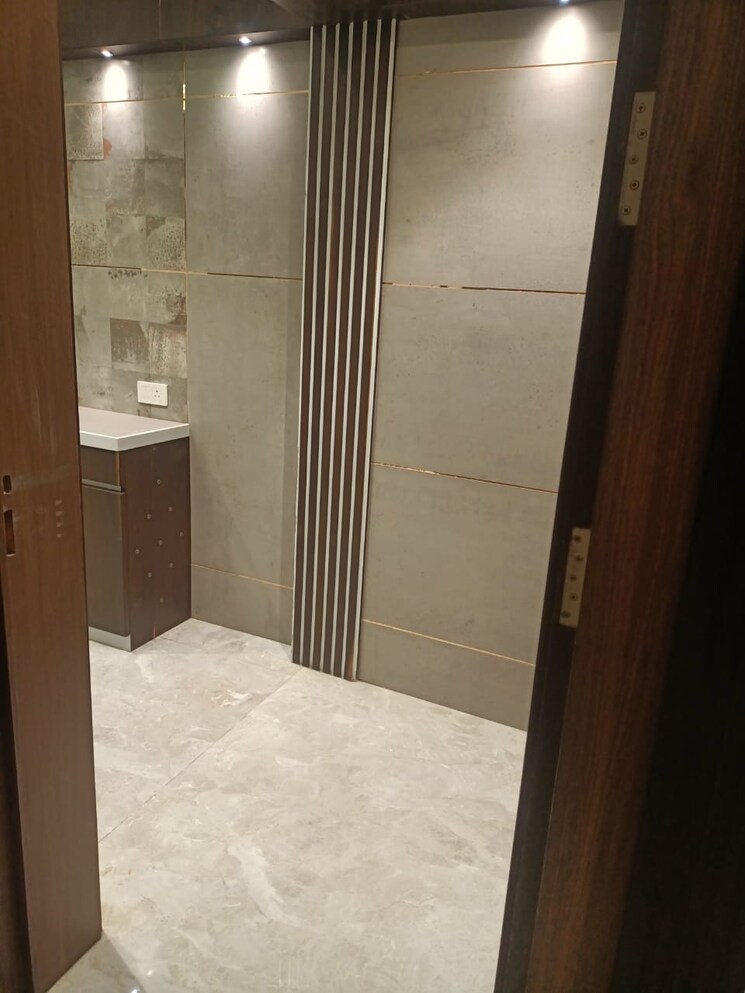 Bathroom, gm-kenjale-emirus 3 Bedroom 1763 Sq.Ft. Apartment In Baner Pune 8258541