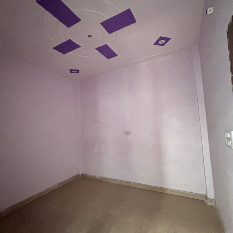 Room, sector 50 4 Bedroom 40 Sq.Yd. Independent House In Sector 50 Faridabad 8258657