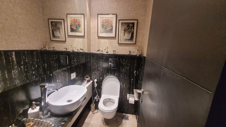 Attached Bathroom, new friends colony 3 Bedroom 2400 Sq.Ft. Apartment In New Friends Colony Delhi 8258566