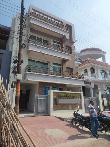 2 BHK Builder Floor For Rent in DLF Vibhuti Khand, Gomti Nagar