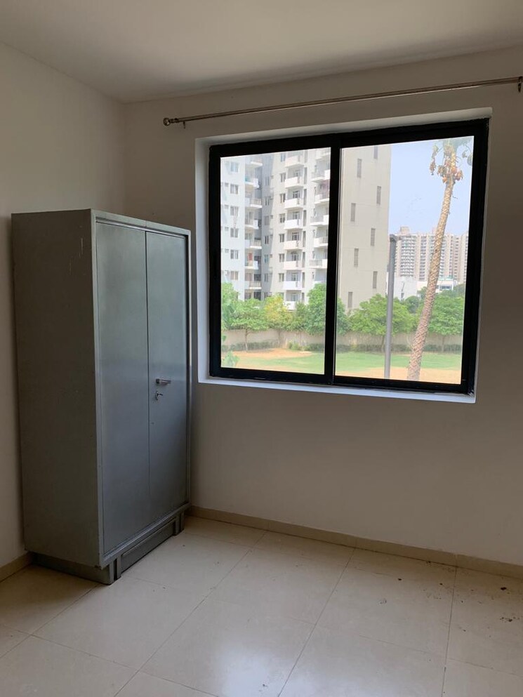 Room, vatika-india-next 3 Bedroom 1698 Sq.Ft. Apartment In Sector 82 Gurgaon 8258702