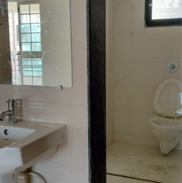 Bathroom in 3 BHK Builder Floor at Anand Residency, Ramwadi – for Rent