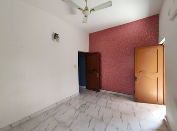 Bedroom in 2.5 BHK Apartment at Vasant Kunj – for Rent
