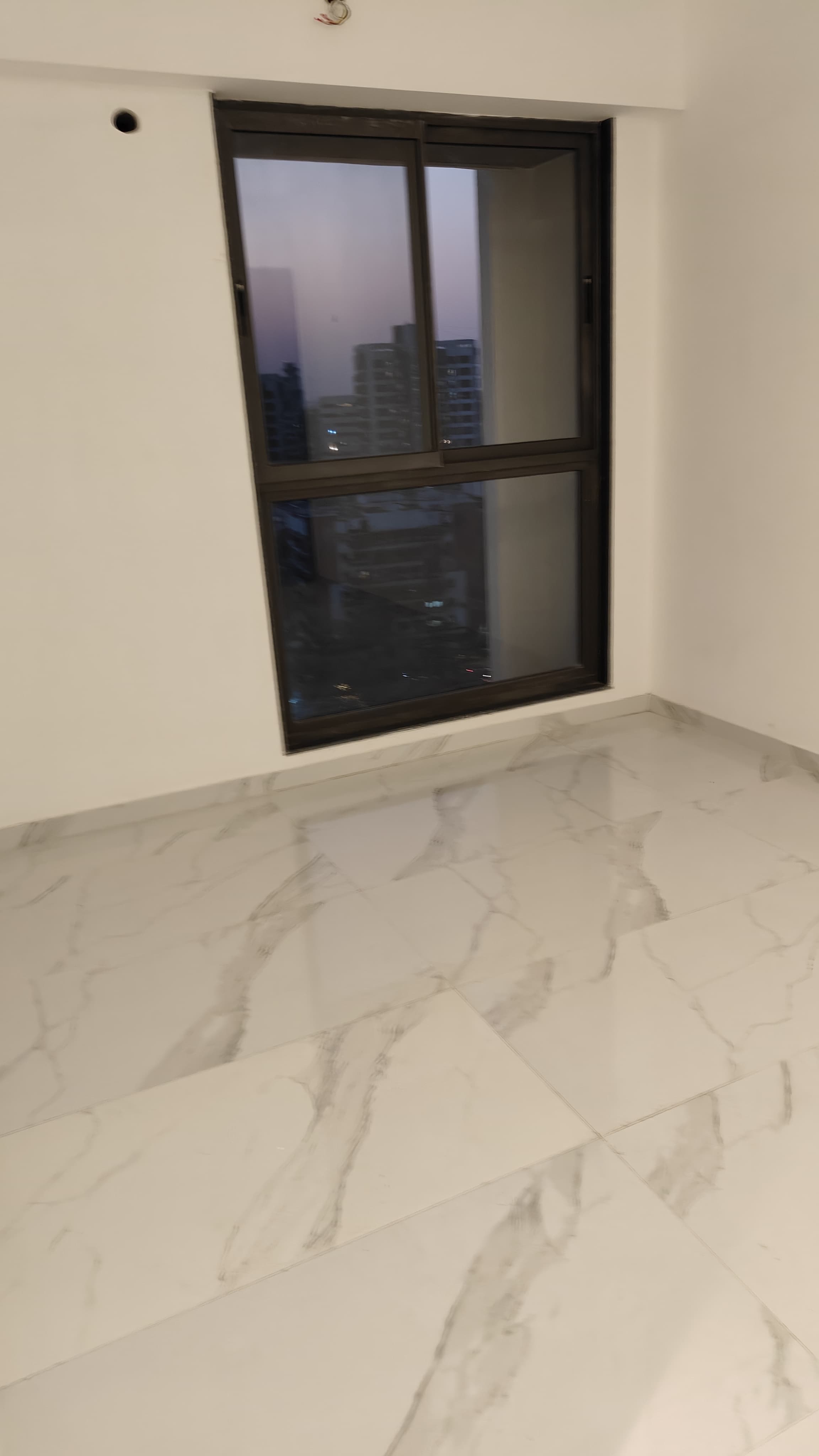 2 BHK Apartment For Rent in Dev Leo Tower