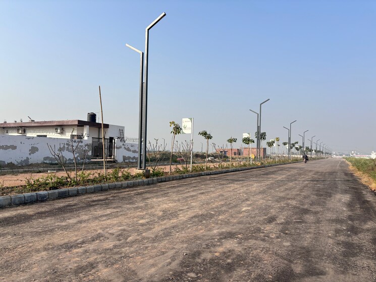 Exterior View, sector 14  120 Sq.Yd. Plot In Sector 14 Palwal 8258970