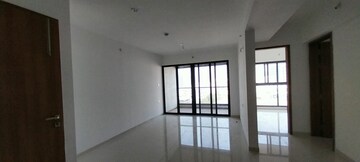 Room in 3 BHK Apartment at Kalpataru Jade Residences, Baner – for Rent