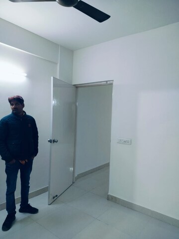 2 BHK Apartment For Rent in Signature Global Proxima, Sector 89