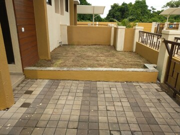 Balcony in 2 BHK Villa at Saligao – for Rent
