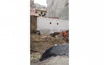 Plot For Sale in Sector 73