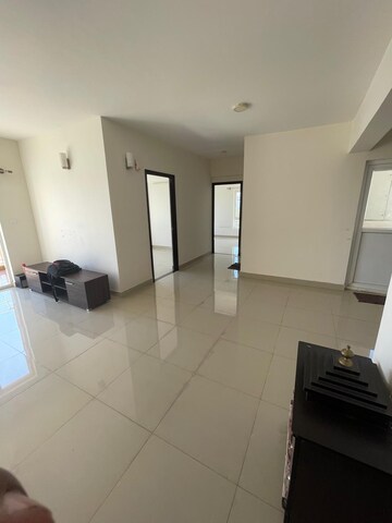 Team Area in 2 BHK Apartment at Prestige Royale Gardens, Gantiganahalli – for Rent