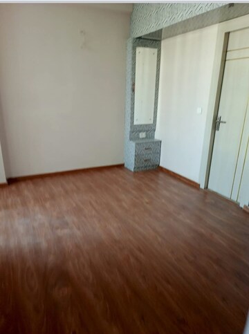 3 BHK Apartment For Rent in Amrapali Golf Homes, Sector 4, Greater Noida